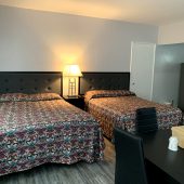 Beach and town Motel Hollywood Florida rentals